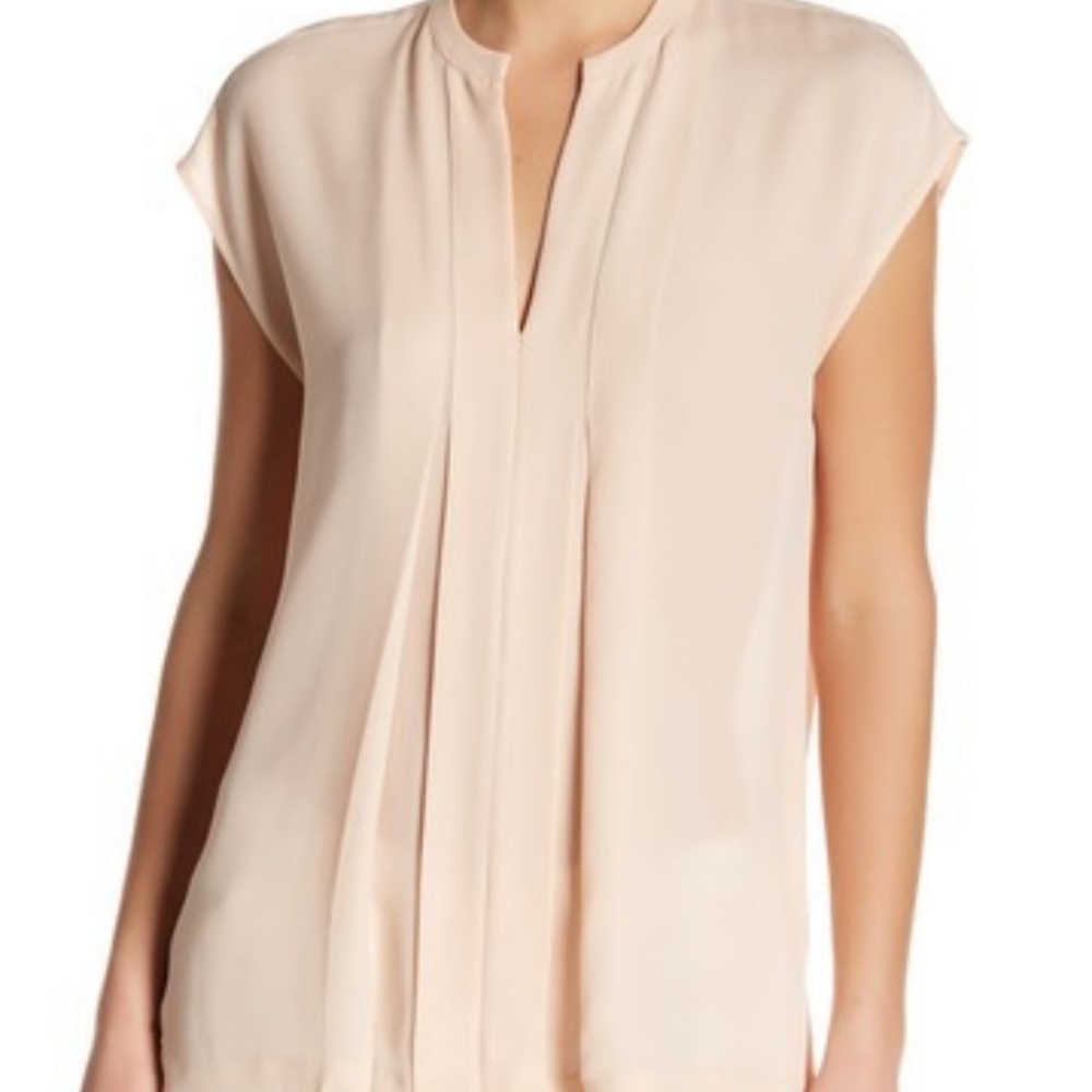 Short Sleeve Pintuck Silk Details